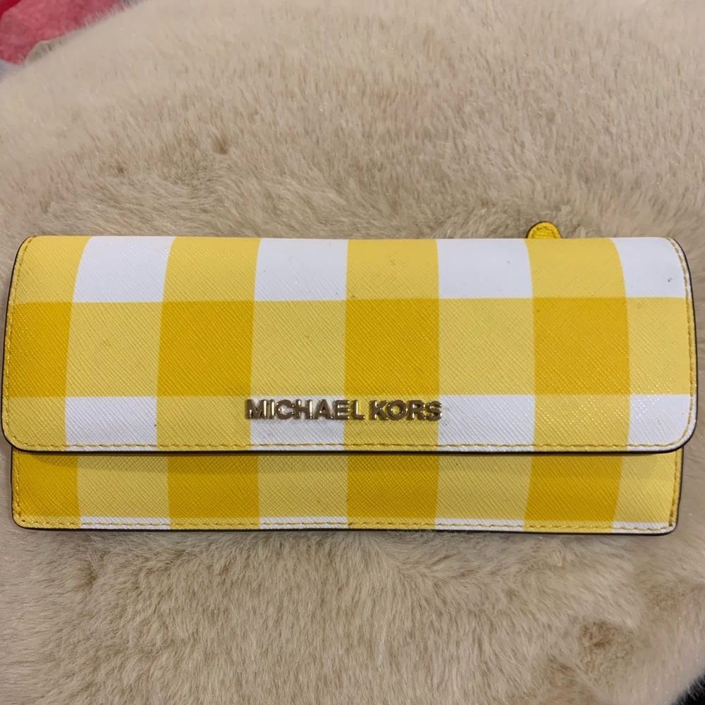 Michael Kors Thin Wallet